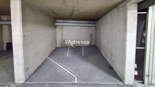 3 Emplacements de Parking - Métro Balard (Paris 15e)