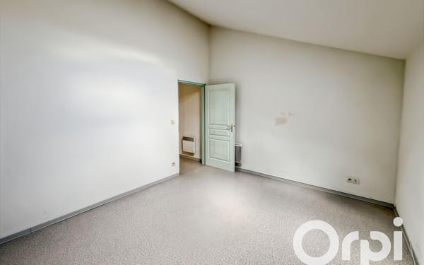 Appartement à louer    3 pièces • 80,75 m2 Baix