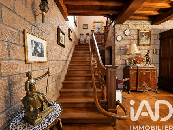 Maison à vendre 6 pièces 220 m² Meyssac