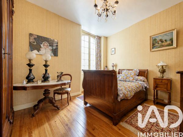 Maison à vendre 6 pièces 220 m² Meyssac