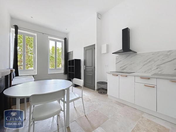 Appartement à louer 2 pièces 21.19m² Bagnols-sur-Cèze (30200)