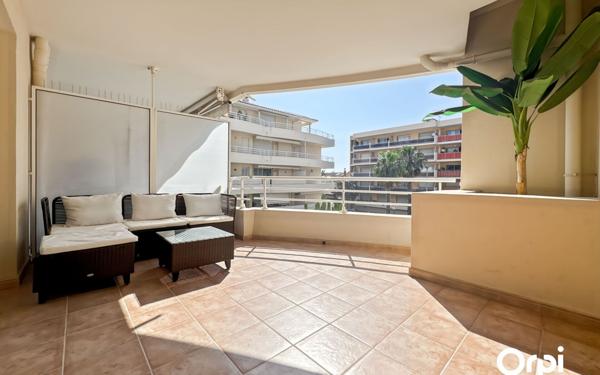 Appartement à vendre    4 pièces • 96,29 m2 Cavalaire-sur-Mer