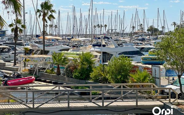 Appartement à vendre    4 pièces • 96,29 m2 Cavalaire-sur-Mer