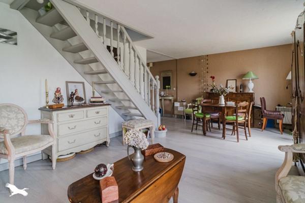Maison à vendre |                                       Meyzieu |                                        5 pièces  |  95 m²