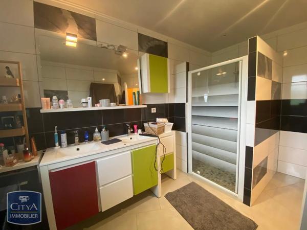 Maison à louer 7 pièces 206.54m²