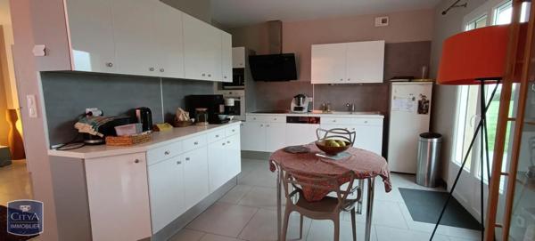 Maison à louer 7 pièces 206.54m²