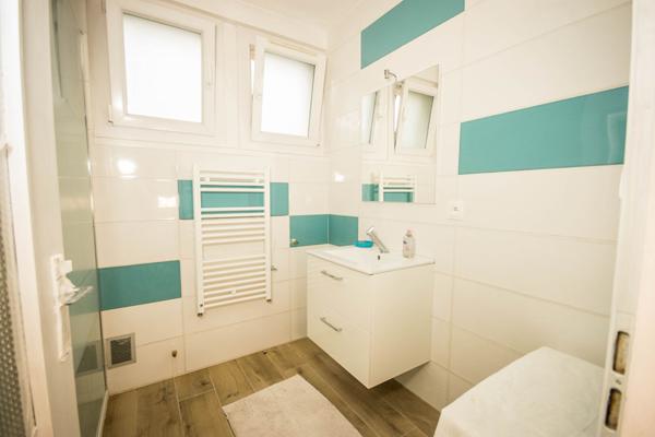 Appartement de types T3  74m2 en Rez-De-Jardin