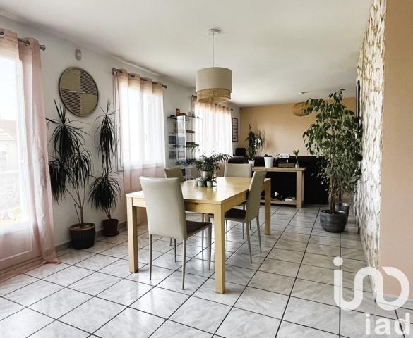 Maison 6 pièces de 130 m² à Sainte-Geneviève (60730)