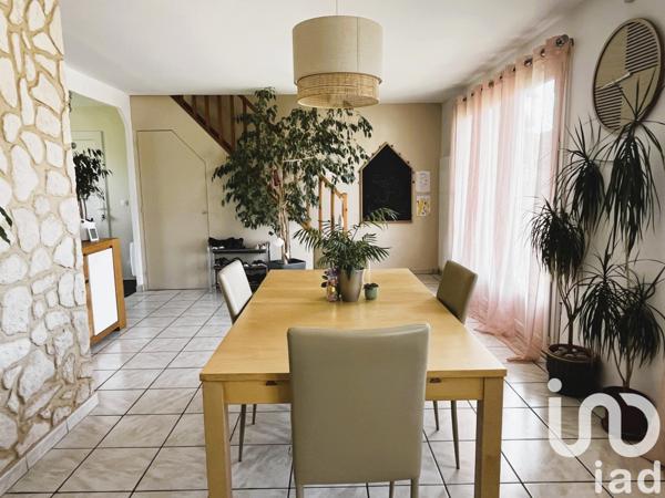 Maison 6 pièces de 130 m² à Sainte-Geneviève (60730)