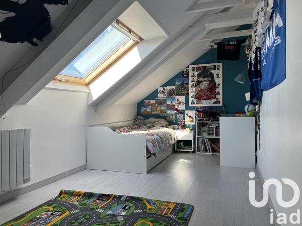 Maison 6 pièces de 130 m² à Sainte-Geneviève (60730)