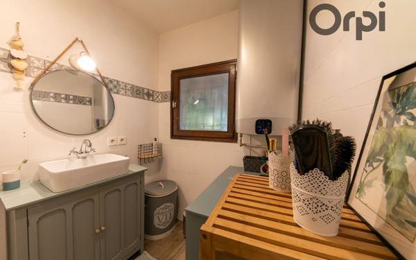 Maison à vendre    4 pièces •  Baho