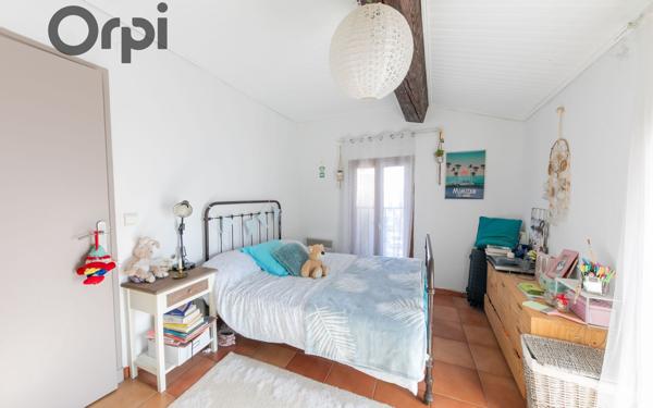 Maison à vendre    4 pièces •  Baho