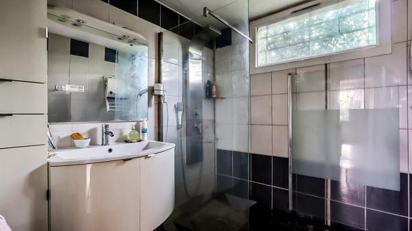 Maison 4 pièces - 90 m² Exclusivité efficity