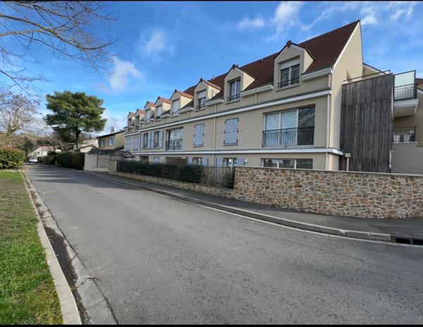 Très bel appartement F3  de 71 m² avec un balcon terrasse