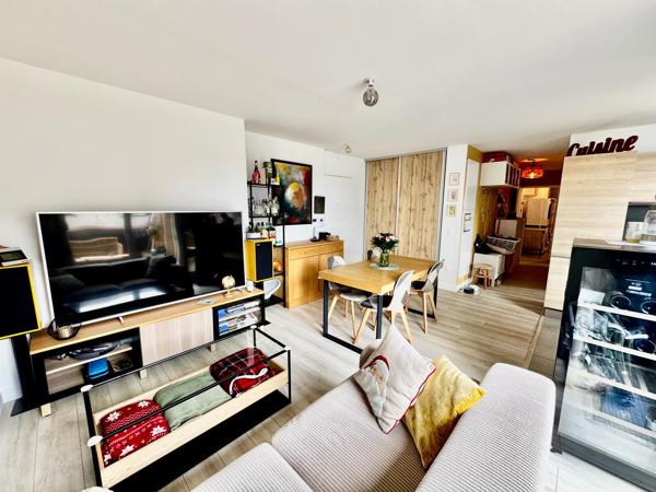 Très bel appartement F3  de 71 m² avec un balcon terrasse