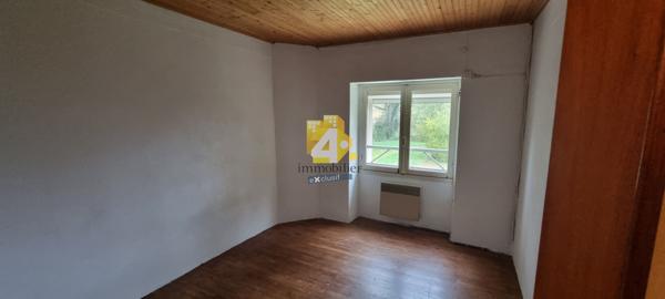 Maison - 7 pièces - 98 m²