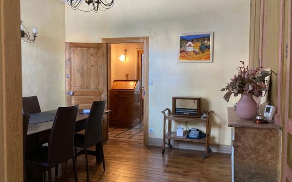 Maison à vendre    6 pièces • 132 m2 Tours