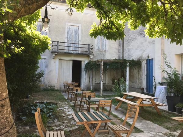Propriété ancienne et authentique au centre d'une Bastide touristique