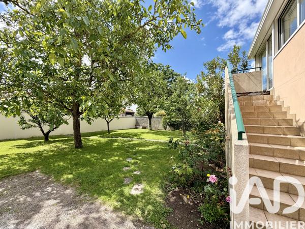 Maison à vendre 8 pièces 144 m² Montaigu-Vendée