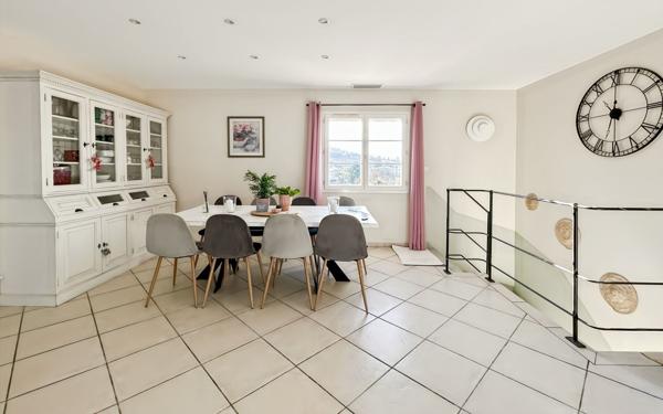 Maison à vendre    4 pièces •  Lectoure