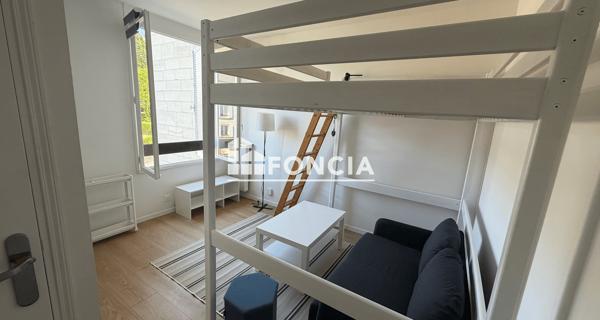 Location Studio 15.02 m² - Louveciennes 78430