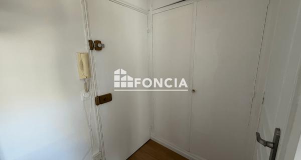 Location Studio 15.02 m² - Louveciennes 78430