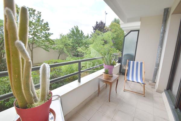 3 Pieces ensoleillé au calme et sans vis à vis