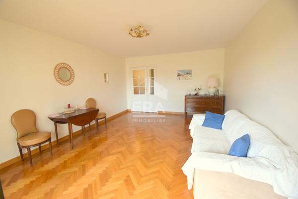 3 Pieces ensoleillé au calme et sans vis à vis