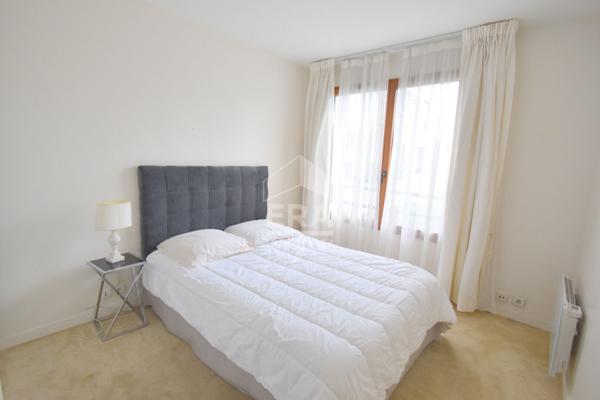 3 Pieces ensoleillé au calme et sans vis à vis