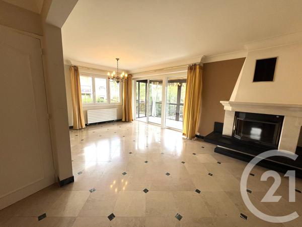 Maison à vendre  7 pièces - 145,54 m 2   ARTIGUES PRES BORDEAUX  - 33