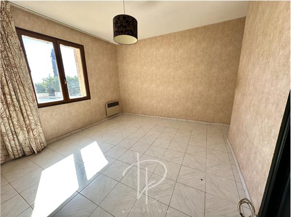 Vitrolles (13127) MAISON 7 pièces de 173 m2