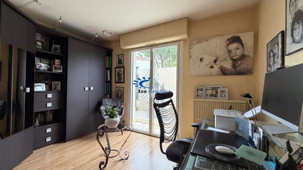 EXCLUSIVITE LA ROCHELLE MAISON PLAIN PIED 4 CHAMBRES PISCINE GARAGE ET ATELIER  La rochelle