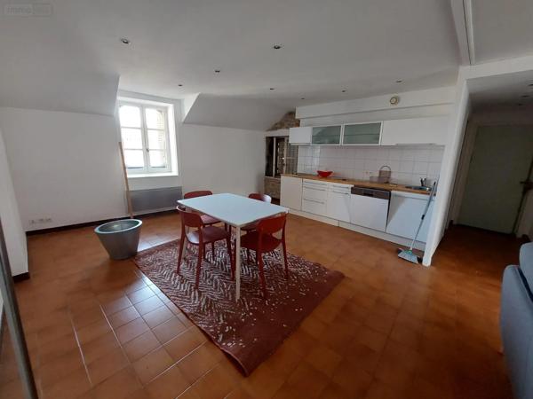 Location - Appartement Bourg-en-Bresse 01000 2 pièces 55 m 2