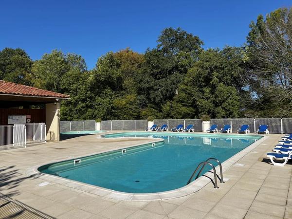 Secteur Lacapelle-Marival: 2 maisons, un prix! Copropriété