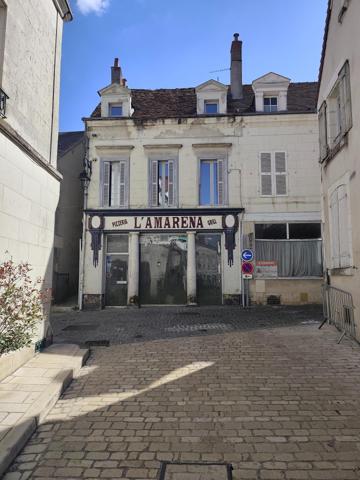 Immeuble de caractère à rénover – fort potentiel