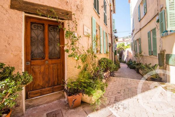Appartement F4 à vendre  4 pièces - 83,49 m 2   VILLEFRANCHE SUR MER  - 06