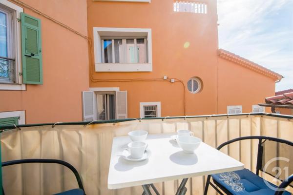 Appartement F4 à vendre  4 pièces - 83,49 m 2   VILLEFRANCHE SUR MER  - 06