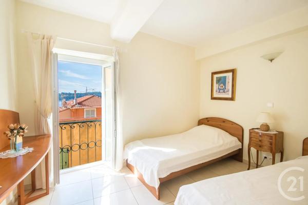Appartement F4 à vendre  4 pièces - 83,49 m 2   VILLEFRANCHE SUR MER  - 06