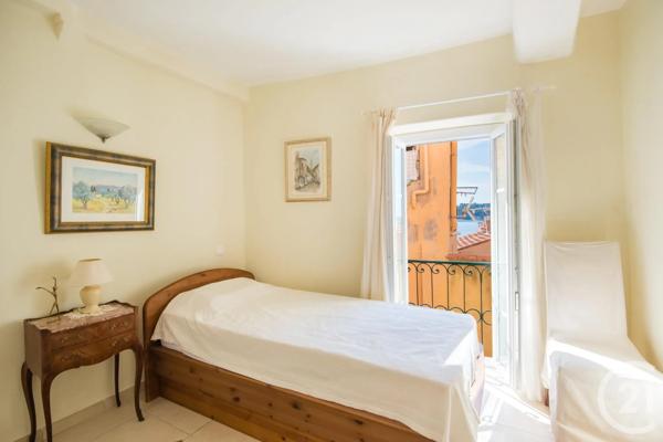 Appartement F4 à vendre  4 pièces - 83,49 m 2   VILLEFRANCHE SUR MER  - 06