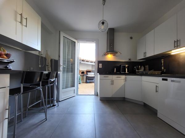 Marignane (13700) VILLA TYPE 4 PIECES AVEC GARAGE