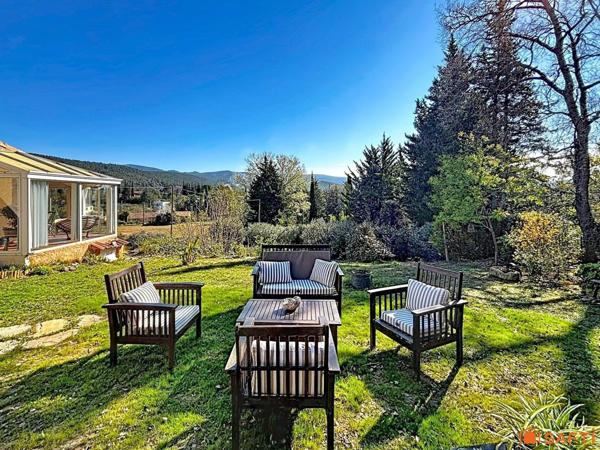 Villa avec vue dominante – L’art de vivre provençal