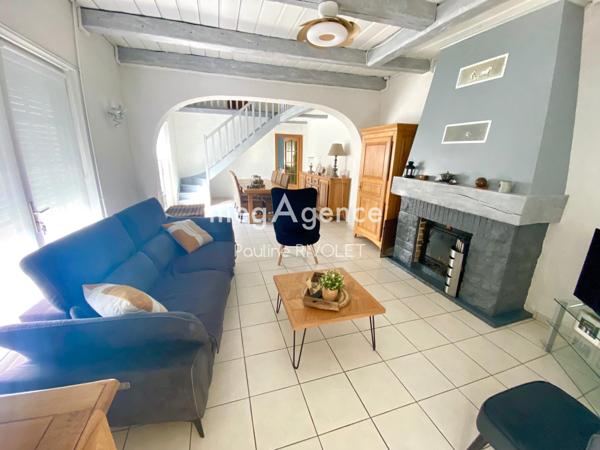 Maison à PETITE-FORET, 59494 - 7 pièces 126m²