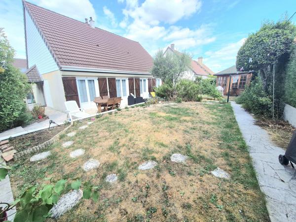 BELLE MAISON PLAIN PIED AVEC UN GROS POTENTIEL D EXTENSION