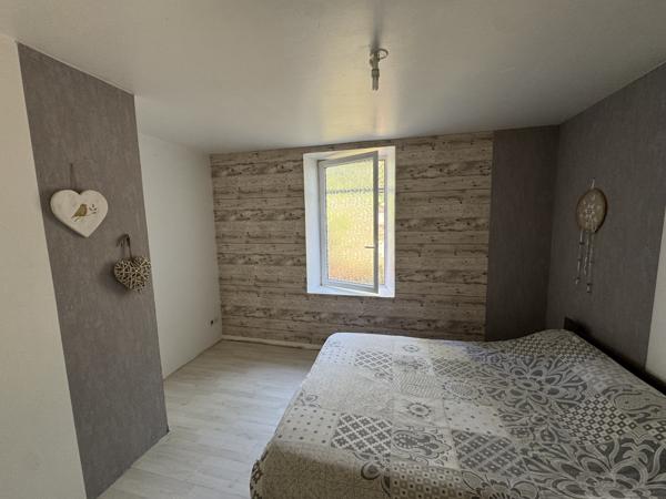 Maison 6 pièces à vendre à Condéon