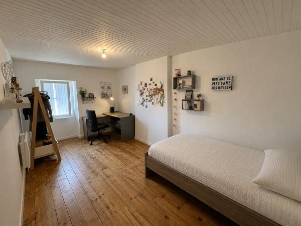 Maison 6 pièces à vendre à Condéon