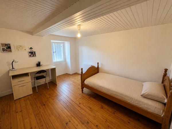 Maison 6 pièces à vendre à Condéon