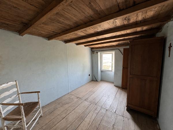 Maison 6 pièces à vendre à Condéon