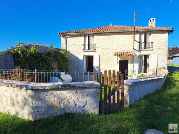 Maison 6 pièces à vendre à Condéon