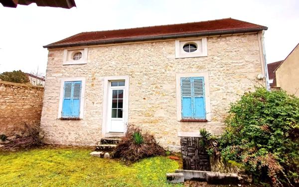 Maison à vendre    5 pièces • 176 m2 Saint-Pierre-lès-Nemours