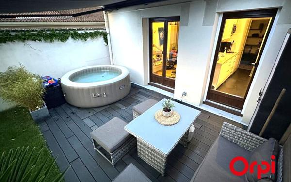 Appartement à vendre    3 pièces • 66 m2 Montigny-le-Bretonneux